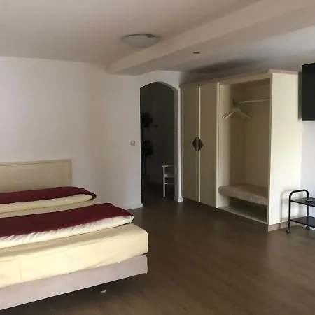 Pensjonat Haus Am Park 4*