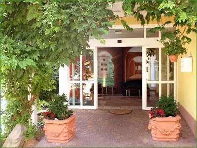 Vendégház Haus Am Park 4*
